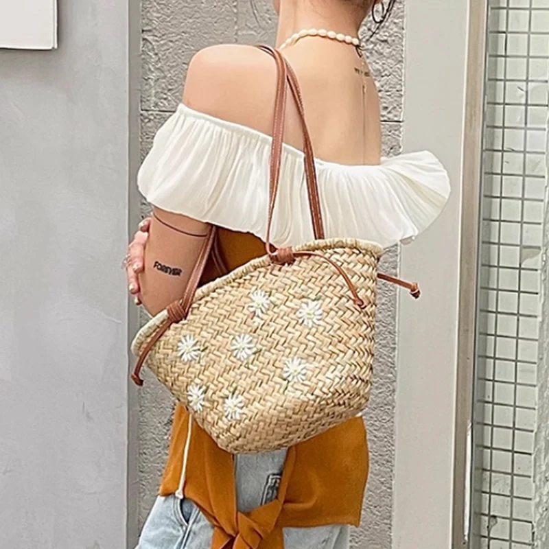 Casual Natural Straw Shoulder  - огляд і ціна Embroidery Bali