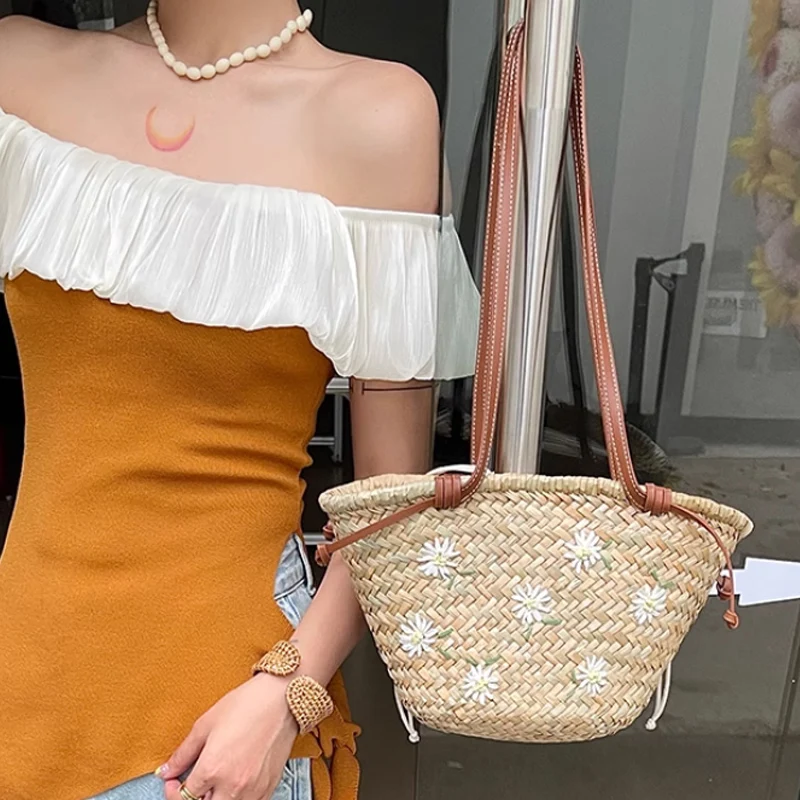 Casual Natural Straw Shoulder  - огляд і ціна Embroidery Bali