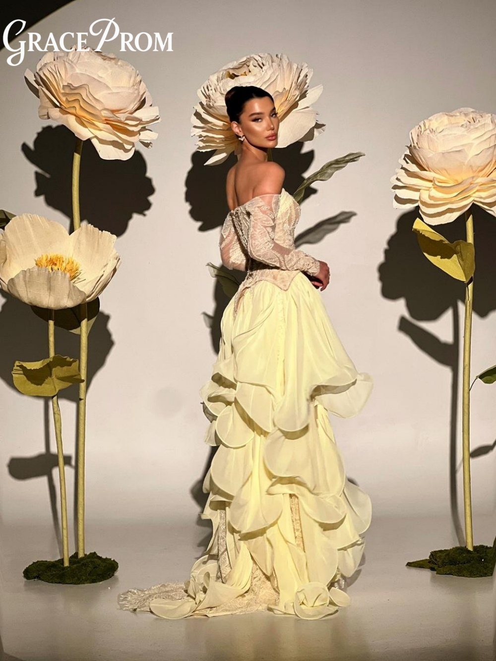 Exquisite Butter Yellow Prom D - огляд і ціна Embroidery Yellow Dress