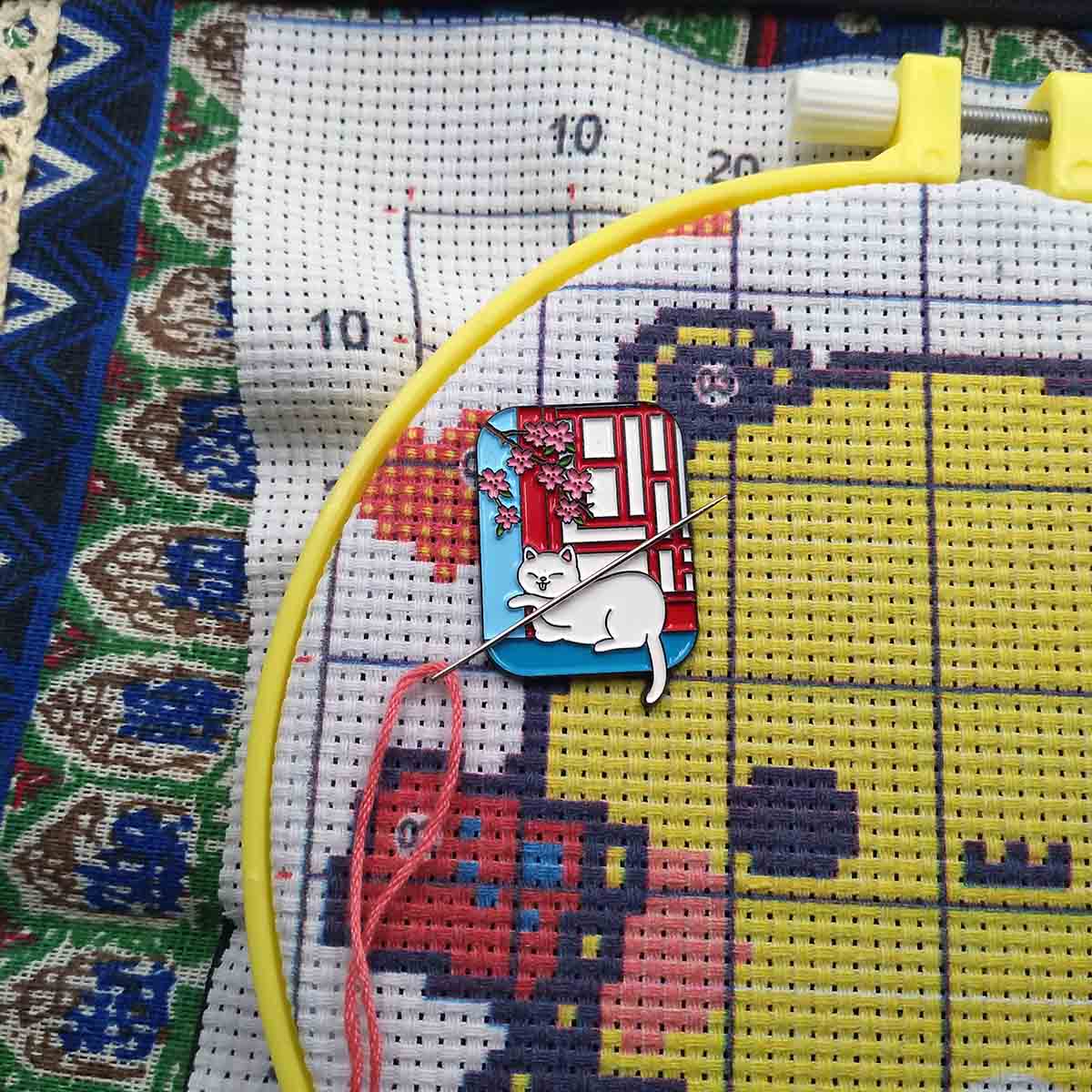Cute Cat Magnetic Needle Minde - огляд і ціна Needle Minder Magnet